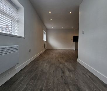 Elmhurst Road - Photo 5