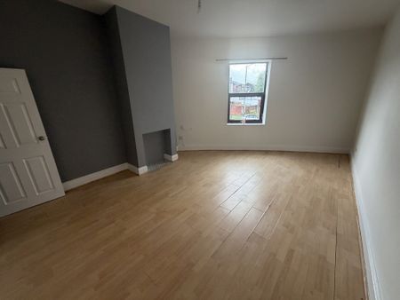 Stand Lane, Radcliffe, Manchester - Photo 2