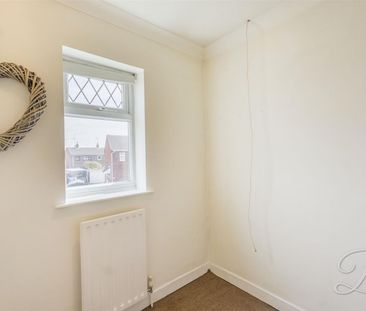 3 bedroom - Photo 3