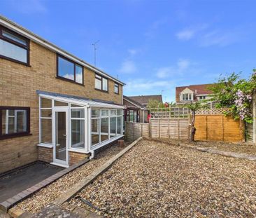 3 bedroom semi-detached house to rent - Photo 6