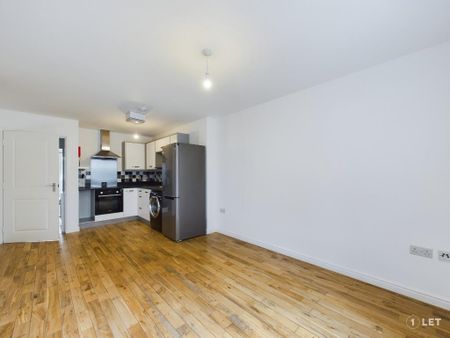 2 bedroom flat to rent - Photo 5