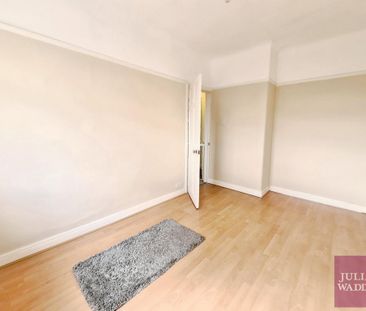 2 bedroom semi-detached house to rent - Photo 5