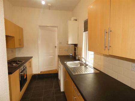 2 bed flat to rent in Emily Street, Byker, NE6 - Photo 4