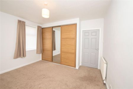 2 bedroom semi-detached house to rent - Photo 3