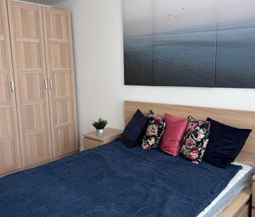 Stylowy apartament w cenie z garażem podziemnym. - Zdjęcie 1
