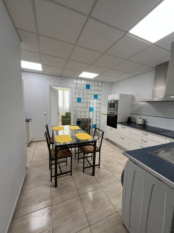 2 Bed Flat / Apartment to Rent - Photo 3