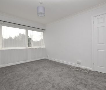 3 bedroom detached house to rent - Photo 2