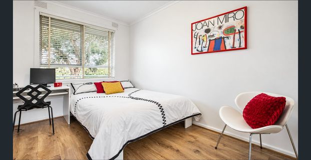 Easy Living in the Heart of Caulfield South - Photo 1