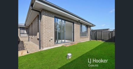 Modern 4-Bedroom Family Home - Photo 5