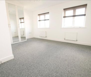 4 bedroom terraced house to rent - Photo 1