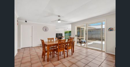 Spacious home, Quite location - Photo 3