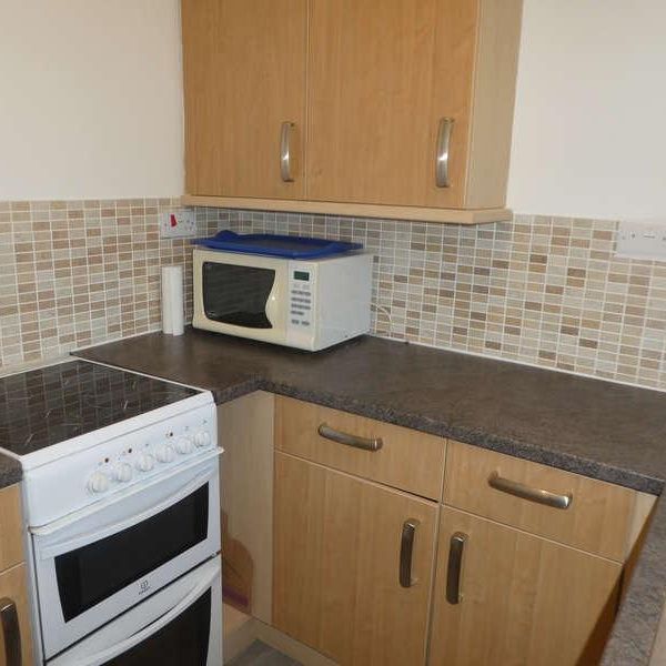 Lancia Close, Aldermans Green, Coventry, CV6 - Photo 1
