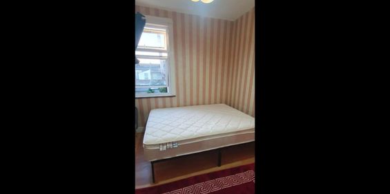 Room in a Shared House, Shelley Avenue, E12 - Photo 3