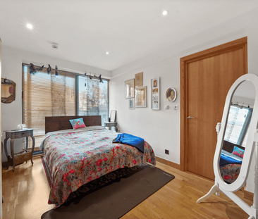 3 bedroom flat to rent - Photo 2