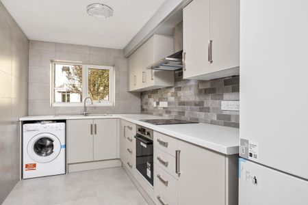 2 bedroom flat to rent - Photo 3