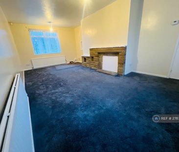 3 bedroom semi-detached house to rent - Photo 6