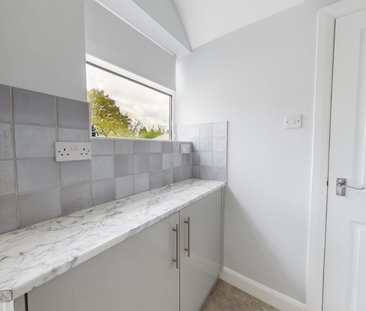 3 bedroom semi-detached house to rent - Photo 6