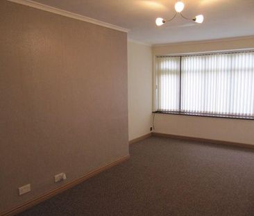 3 bedroom bungalow to rent - Photo 1