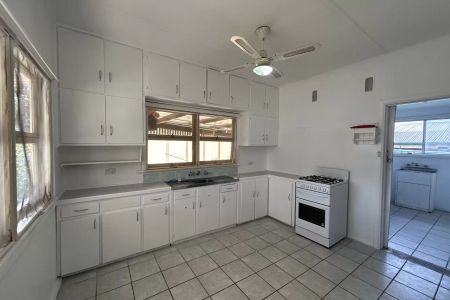 Ideal Location - Photo 5