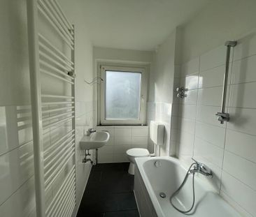 Neu renovierte 3,5-Zi.-Wohnung, zentral gelegen!!! - Foto 2