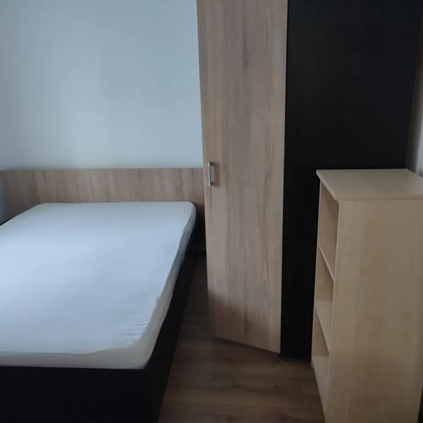 Apartament cu 4 camere, 7 Noiembrie, Targu Mures - Fotografie 1