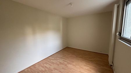 Location Appartement 4 pièces 99m² CHAMALIERES 63400 - Photo 3