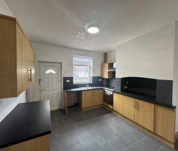 3 bedroom House To Let - Photo 4