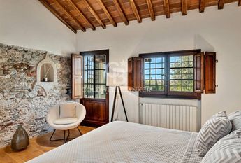 viale apua, Pietrasanta, Tuscany 55045