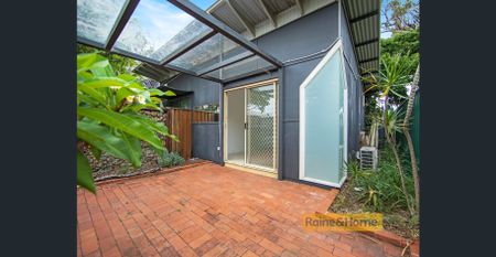 STUDIO IN THE HEART OF ETTALONG BEACH - Photo 4