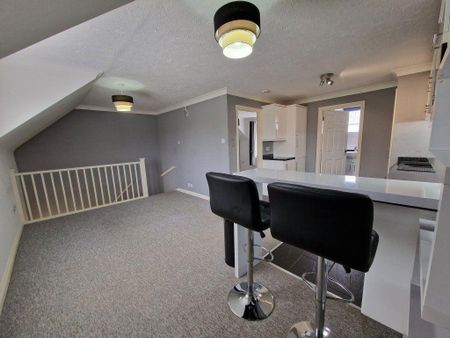 1 bedroom flat to rent - Photo 2