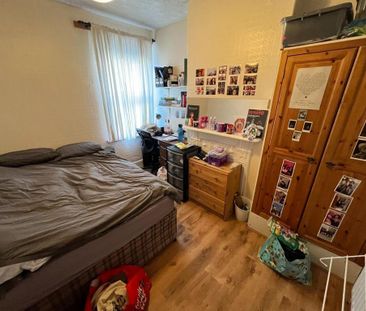 4 bedroom terraced house to rent - Photo 3