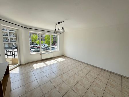 Lumineux appartement 2ch + box garage à 1340 Ottignies-Louvain-la-Neuve  Loyer: 1 100 € - Foto 2
