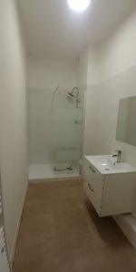 Location Appartement 4 pièces 119m² - Photo 3