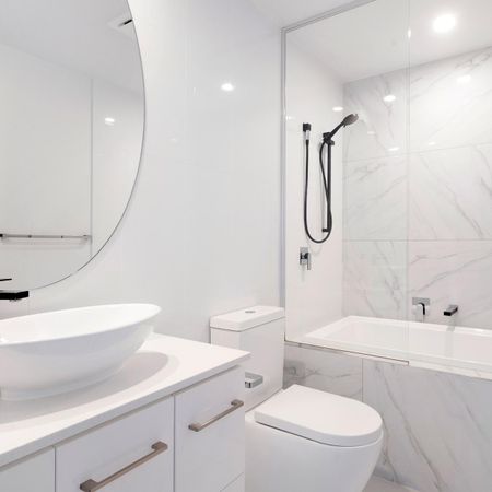 Panorama Residences - Luxury Living with Spectacular Gold Coast Views - Photo 4