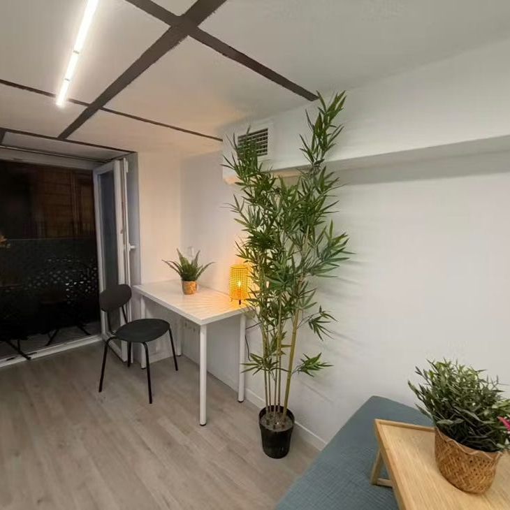 Calle de Hortaleza, Madrid, Community of Madrid 28004 - Photo 1