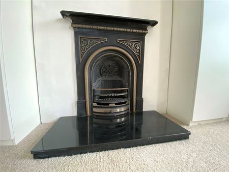 Bourne Road, Bexley Village, Kent, DA5 1LW - Photo 2