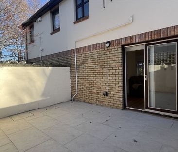 Brooklawn Wood, Stradbrook Road, Blackrock, Dublin - Photo 5