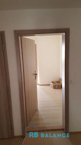 Pronájem podkrovního bytu 1+kk v centru Svitav - Photo 5