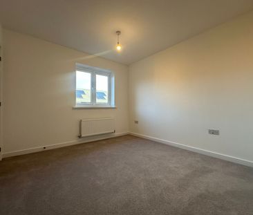 21 Whitebeam Way, ST17 4GG - Photo 4