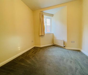 2 Bed Flat - Photo 5