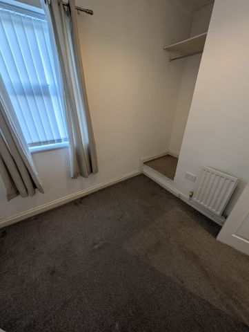 2 Bed Terraced House, Yelverton Road, CH42 - Photo 4