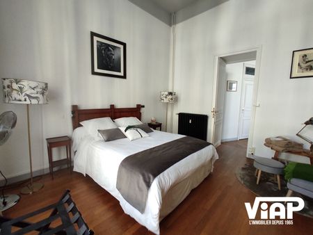 GRAND T2 MEUBLÉ AVEC GARAGE - Photo 4