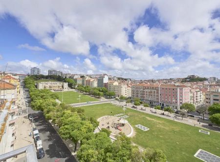 Alameda Dom Afonso Henriques, Lisbon, Lisbon 1900-183 - Photo 5