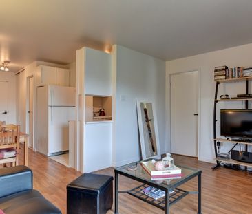 BEAU 3 ½ RÉNOVÉ, 1065$/MOIS TOUT INCLUS - Photo 1