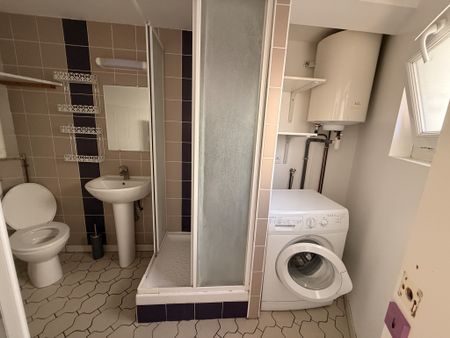 Location Appartement 1 pièce 28m² BORDEAUX 33800 - Photo 4