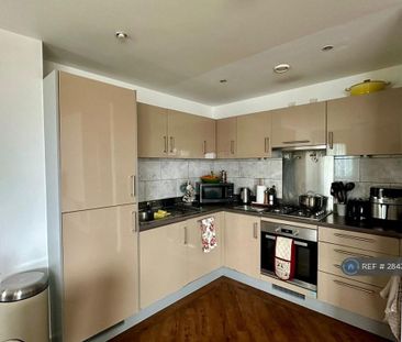 3 bedroom penthouse to rent - Photo 6