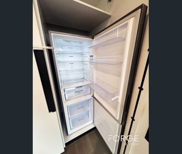 Furnished 1Bedroom 1 Bathroom Apartment In Avant Tower - Photo 6