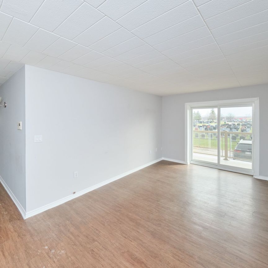 For Lease - 90 Woodlawn Road Unit# 7, Welland, Ontario - Photo 1