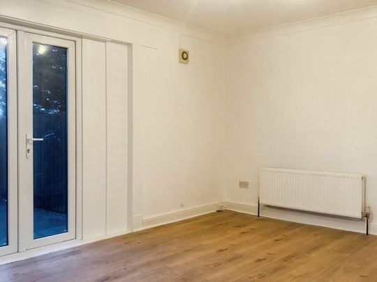 3 bedroom apartment to rent - Photo 1