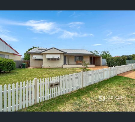 48 Chifley Drive, Dubbo, NSW 2830 - Photo 5